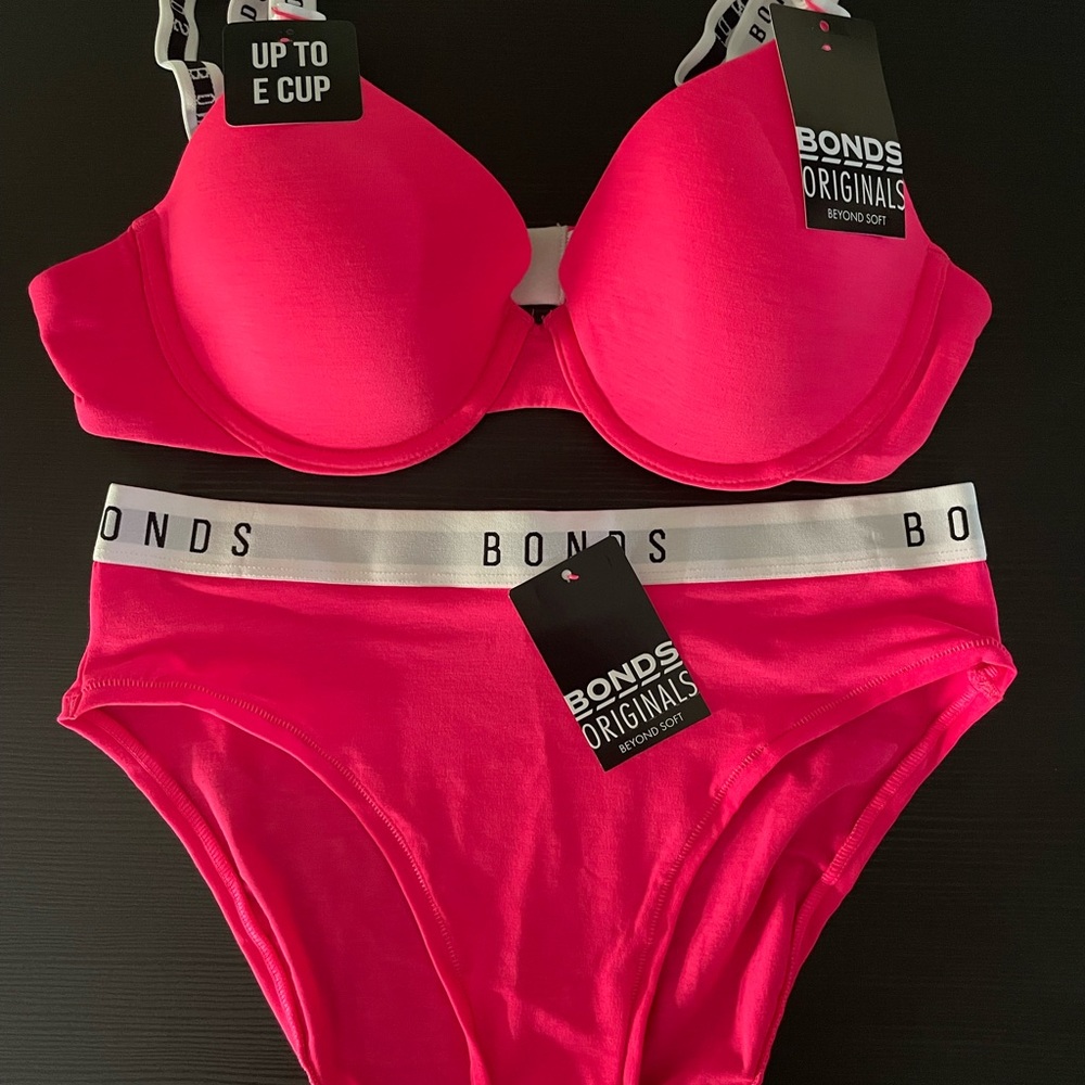 Brand new Underwear set